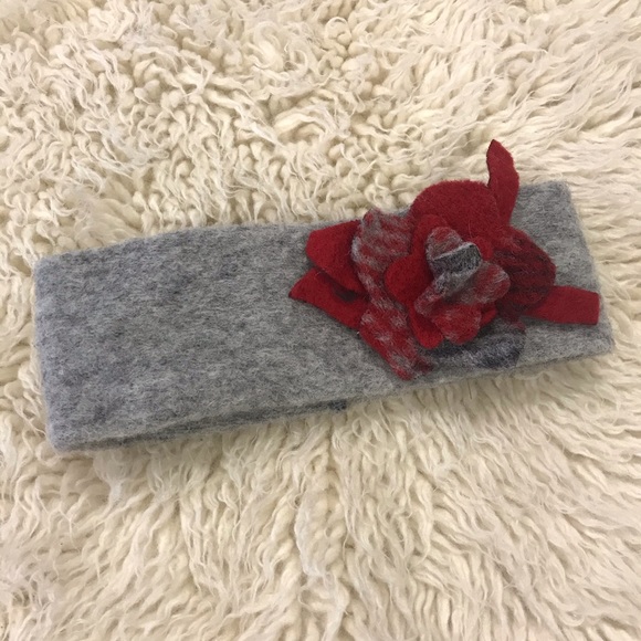 Accessories - Handmade Wool Flower Detail Ear Cover